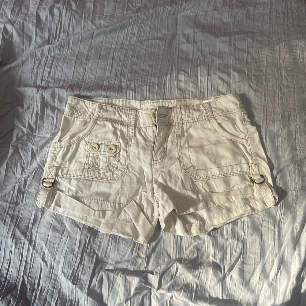 Aeropostale khaki shorts size 3/4